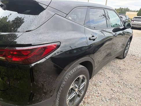 Used 2025 Chevrolet Blazer LT FWD image 8