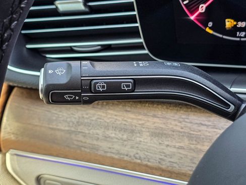 New 2026 Mercedes-Benz GLS 450 4MATIC image 25