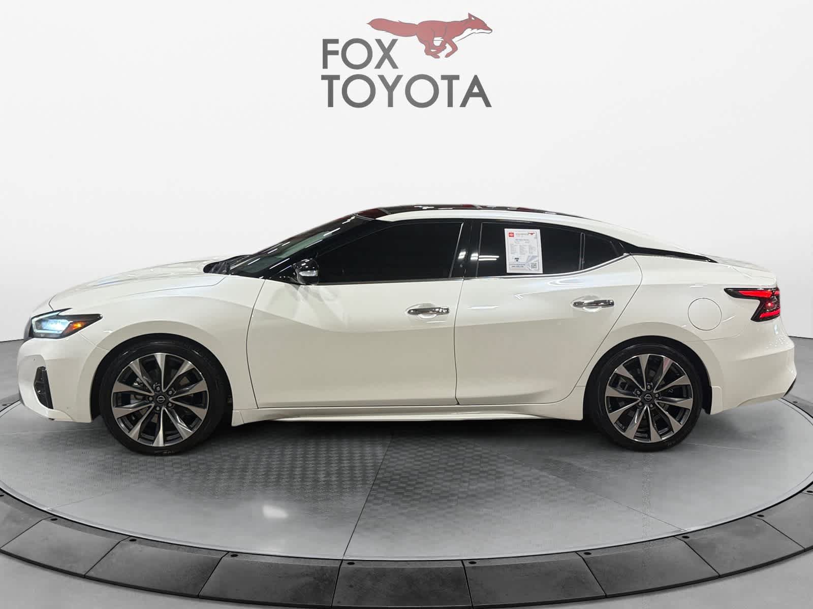 Used 2023 Nissan Maxima Platinum w/ Sport Mat Group FWD image 2