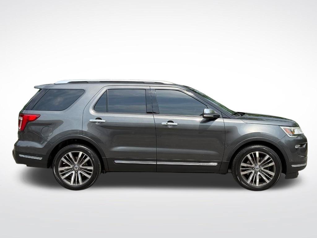 Used 2018 Ford Explorer Platinum AWD/4WD image 3