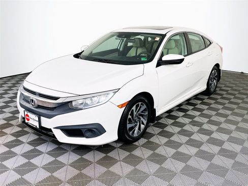 Used 2016 Honda Civic EX image 3