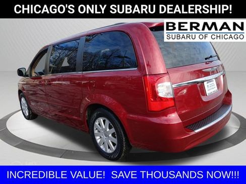 Used 2016 Chrysler Town & Country LX image 5
