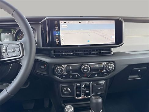 New 2025 Jeep Gladiator Sport image 13