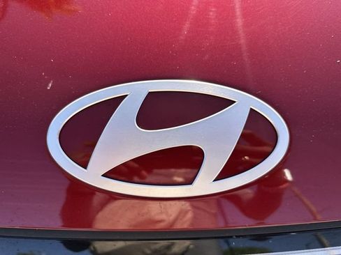 Used 2025 Hyundai Kona SEL FWD image 10