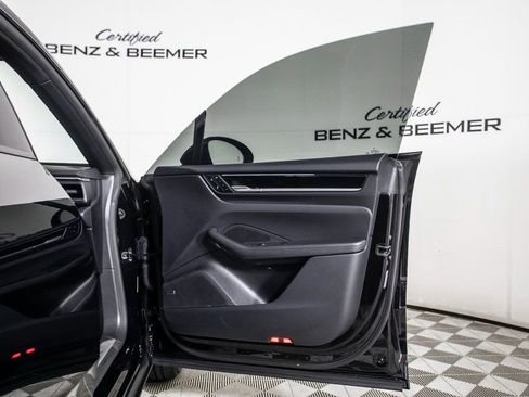 Used 2024 Porsche Macan 4 Electric image 18