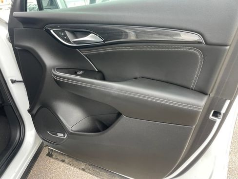 Used 2023 Buick Envision Essence w/ Technology Package I AWD/4WD image 17