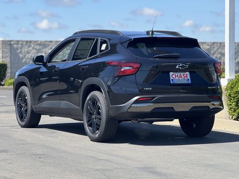 New 2026 Chevrolet Trax ACTIV w/ Driver Confidence Package FWD image 5