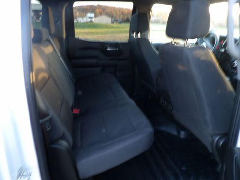 Used 2025 GMC Sierra 1500 Pro w/ Pro Value Package image 10