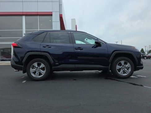 Used 2024 Toyota RAV4 XLE w/ Convenience Package AWD/4WD image 8