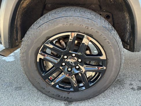 Used 2024 Chevrolet Colorado Trail Boss w/ Safety Package AWD/4WD image 13