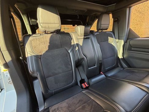 Used 2024 Ford Bronco Raptor image 24