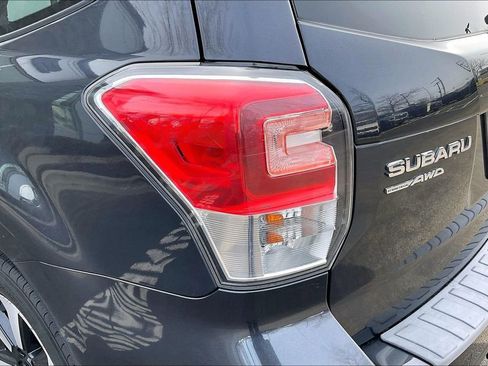 Used 2017 Subaru Forester 2.5i Premium image 34