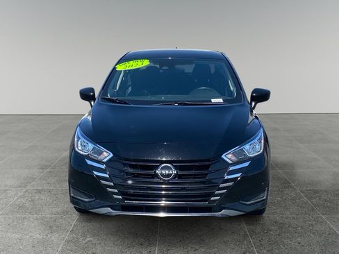 Used 2023 Nissan Versa SV FWD image 8