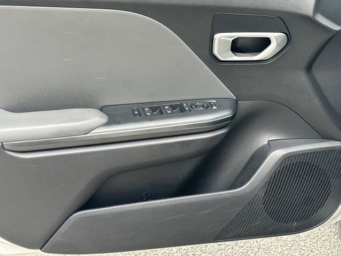 Used 2025 Kia K4 FWD image 10