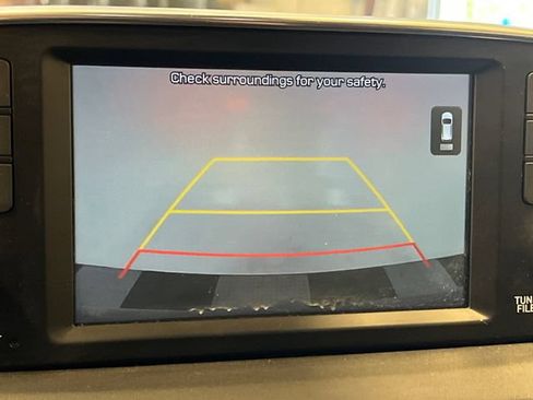 Used 2020 Hyundai Santa Fe SEL w/ Convenience + Premium Package FWD image 26