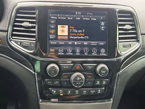 Used 2021 Jeep Grand Cherokee Limited RWD image 30