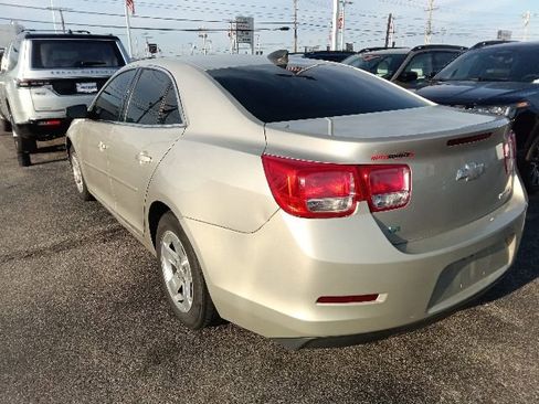Used 2015 Chevrolet Malibu LS w/ Protection Package FWD image 3
