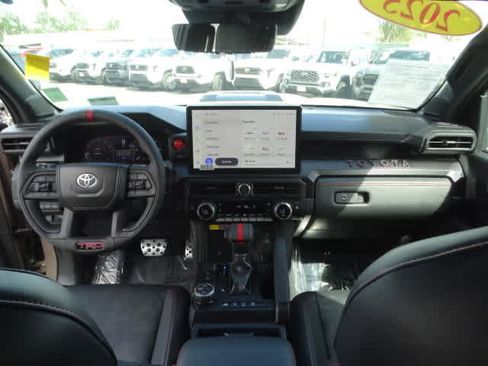 Used 2025 Toyota Tacoma TRD Pro AWD/4WD image 22
