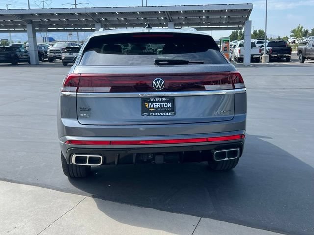Used 2025 Volkswagen Atlas Cross Sport SEL Premium R-Line AWD/4WD image 4