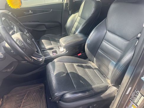Used 2016 Kia Sorento SX FWD image 16