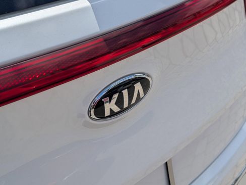 Used 2022 Kia Sportage EX w/ EX Technology Package FWD image 21