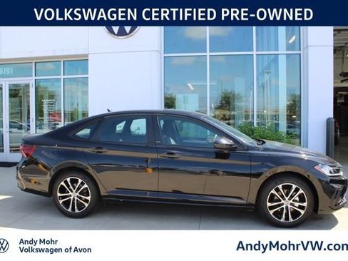 Used 2026 Volkswagen Jetta Sport FWD image 5