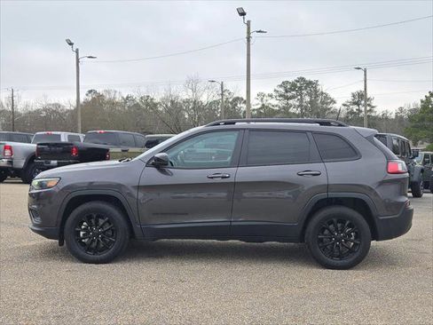 Certified 2023 Jeep Cherokee Altitude Lux w/ Lux Elite Package AWD/4WD image 11