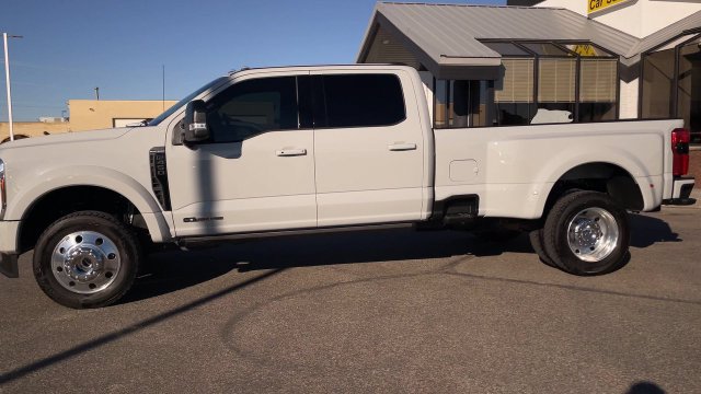 Used 2026 Ford F450 Platinum w/ FX4 Off-Road Package AWD/4WD image 6