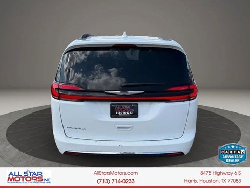 Used 2022 Chrysler Pacifica Touring FWD image 10
