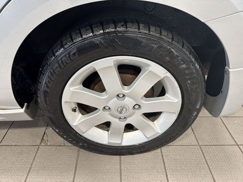 Used 2011 Nissan Sentra 2.0 SR FWD image 11