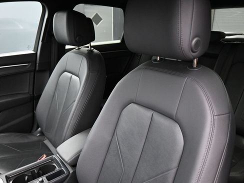Used 2024 Audi Q3 2.0T Premium AWD/4WD image 12