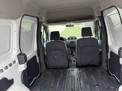 Used 2013 Ford Transit Connect XLT image 28