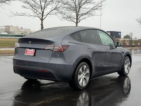 Used 2023 Tesla Model Y Long Range image 5