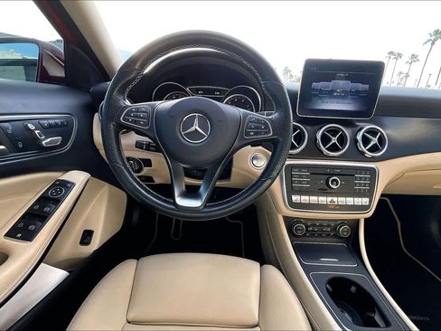 Used 2019 Mercedes-Benz GLA 250 4MATIC image 5
