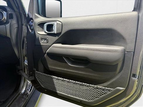 Used 2021 Jeep Wrangler Unlimited Rubicon image 24