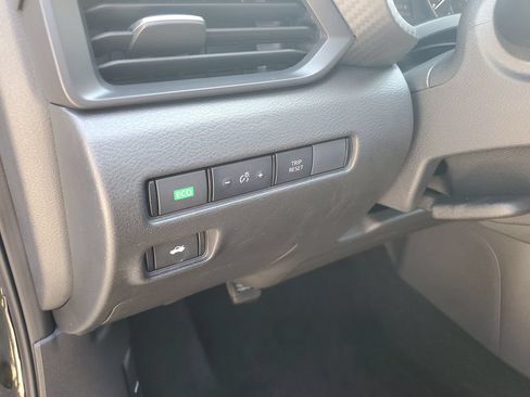 Used 2024 Nissan Sentra S FWD image 10