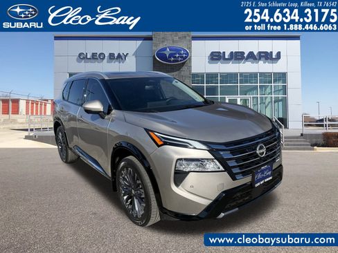 Used 2026 Nissan Rogue Platinum w/ Platinum Premium Package image 1