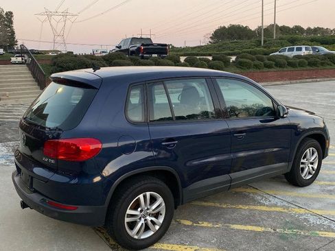 Used 2014 Volkswagen Tiguan S image 5