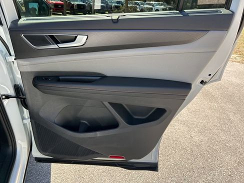 New 2026 Volkswagen Atlas Peak Edition image 48