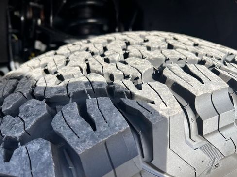 Used 2025 Ford F150 Raptor w/ Equipment Group 803A Raptor R image 3