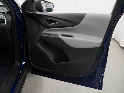 Certified 2022 Chevrolet Equinox LS FWD image 30