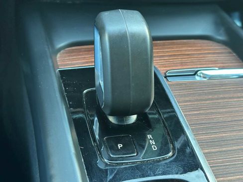 Certified 2024 Volvo V60 B5 Cross Country Plus image 30