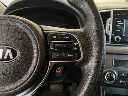 Used 2019 Kia Sportage LX FWD image 32