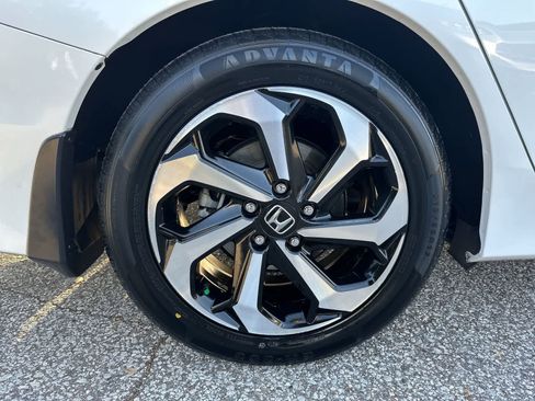 Used 2016 Honda Accord EX image 5