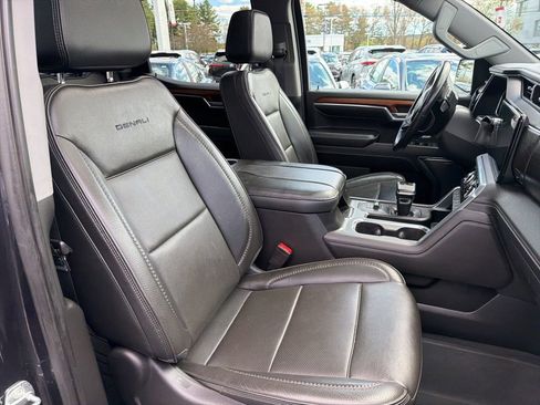 Used 2023 GMC Sierra 1500 Denali w/ Denali Reserve Package AWD/4WD image 11