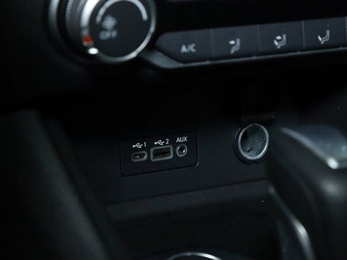Certified 2023 Nissan Sentra SV FWD image 27