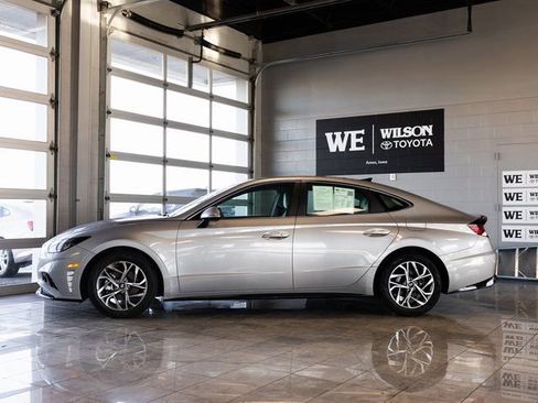 Used 2023 Hyundai Sonata SEL image 1