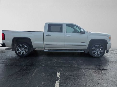 Used 2014 GMC Sierra 1500 SLT w/ All-Terrain Package AWD/4WD image 2