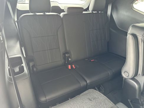 New 2026 Buick Enclave Avenir w/ Super Cruise Package FWD image 39