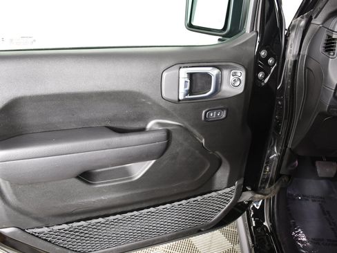 Used 2026 Jeep Gladiator Rubicon AWD/4WD image 36